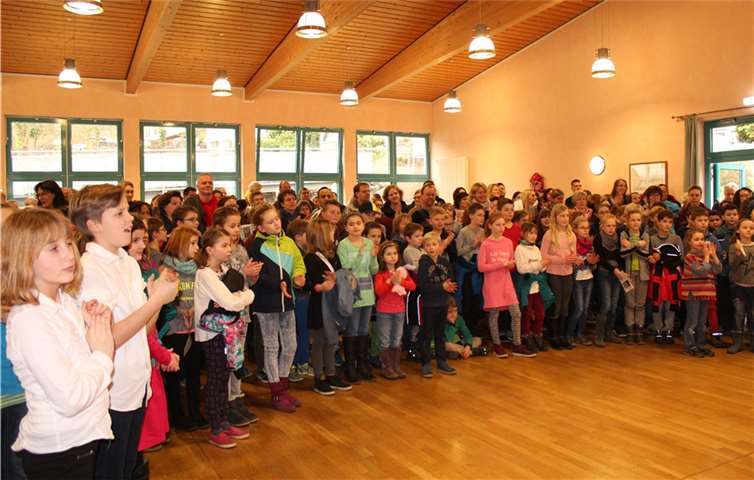 Angesprochen waren vor allem Schüler der aktuellen vierten Klassen mit ihren Eltern sowie solche Schüler, die einen Wechsel zu einer der beiden Schulen in eine höhere Jahrgangsstufe anstreben.privat