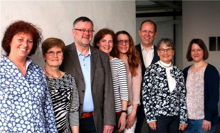 Anke Jorzig, Waltraud Arnold, Paul Tücks, Steffi Knott, Corinna Fürst, Uwe Diederichs-Seidel, Rosi Graefen Stefanie Semiller.Es fehlt Ramona Heuser. Quelle: Kinderschutzbund Koblenz