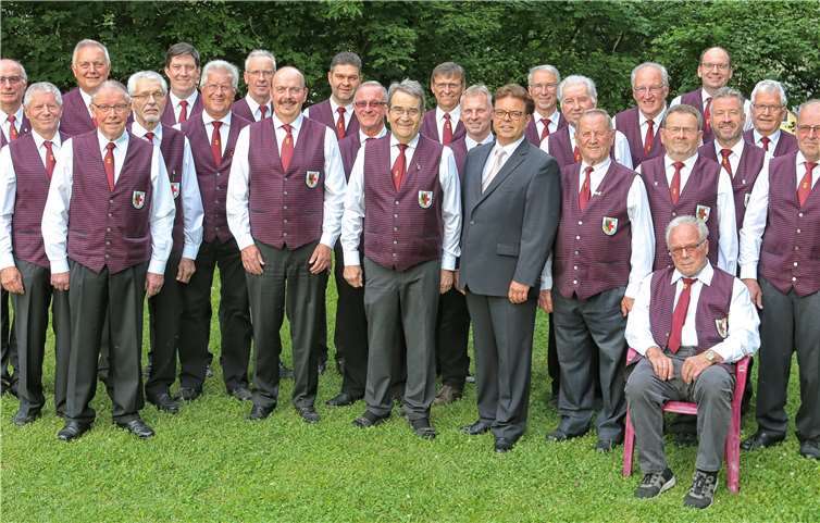 Anlässlich des 165-jährigen Bestehens lädt der Männergesangverein „Moseltreue“ 1853 Ellenz zu dreitägigen Feierlichkeiten ein. 