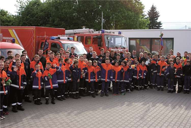 Anlässlich des 40-jährigen Bestehens der Jugendfeuerwehr Kurtscheid, fand auch der diesjährige Kreisjugendfeuerwehrtag in Kurtscheid statt.WT