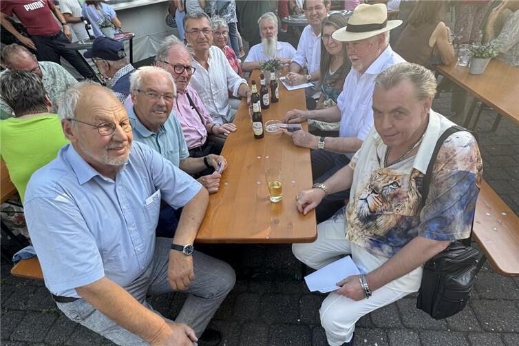 Anlässlich des 60-jährigen Jubiläums der Europa-Union Mayen-Koblenz erfolgte ein Besuch der Burgfestspiele in Mayen. 