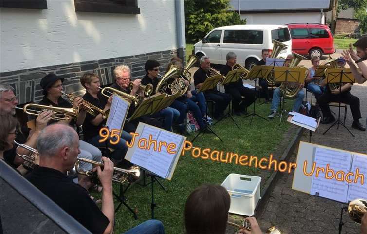 Anlässlich des 95-jährigen Jubiläums des Posaunenchors Urbach begingen die Musiker mit benachbarten Posaunenchören eine gelungene Jubiläumsfeier. Foto: privat
