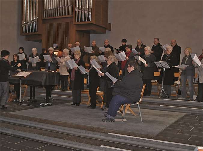 Anlässlich seines 80-jährigen Jubiläums sang der Chor die Trierer Dom-Festmesse. privat