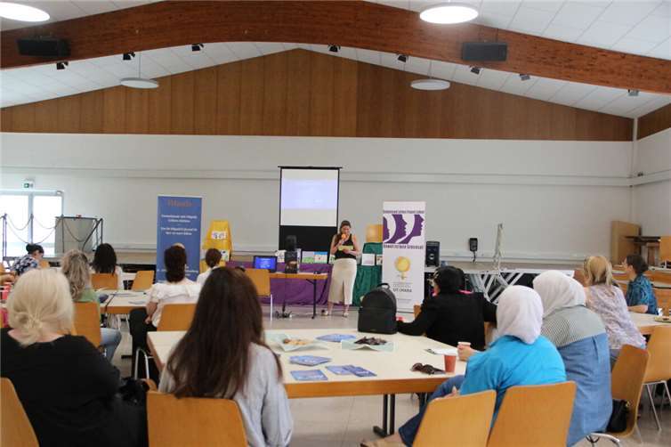 Anlass für die Feier war der erfolgreiche Abschluss zweier Projekte, deren Ergebnisse präsentiert und diskutiert wurden. Foto: Franziska Jostmeier