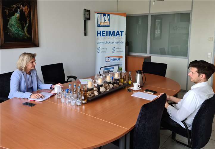 Anna Köberling im Gespräch mit Daniel Robbel.Foto: privat