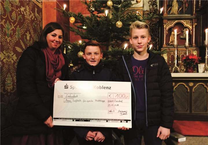 Anna Lesslich zeigte sich hocherfreut über die Spenden von Maternus und Steffen Dötsch, und weiß auch schon, wofür sie diese verwenden wird. privat