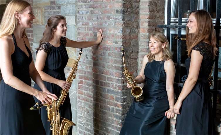 Annalena Neu (Sopransaxophon), Monika Leufgen (Altsaxophon), Regina Reiter (Tenorsaxophon) und Katharina Stashik (Baritonsaxophon).Foto: privat