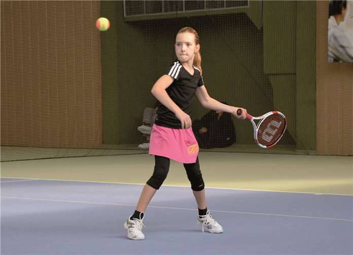 Annalena Noll (TC Bad Ems) siegte bei den Mädchen U 9.