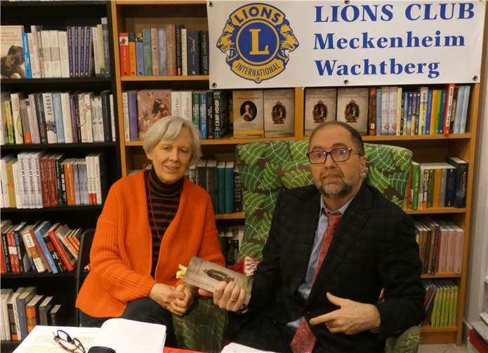 Anne Labus und Udo Weinbörner lasen aus Weinbörners neuem Buch „Der lange Weg nach Weimar/der Schiller Roman Zweiter Teil“. Foto: privat