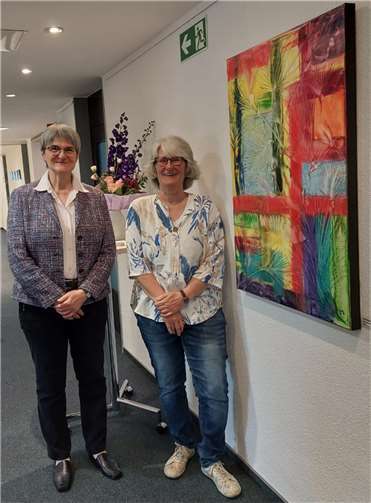 Anne Schmidt-Keusgen und Künstlerin Ursula Mettbach.  Foto: privat