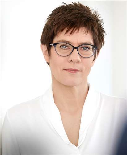 Annegret Kramp-Karrenbauer. kommt in die Jungholzhalle. CDU/Laurence Chaperon.