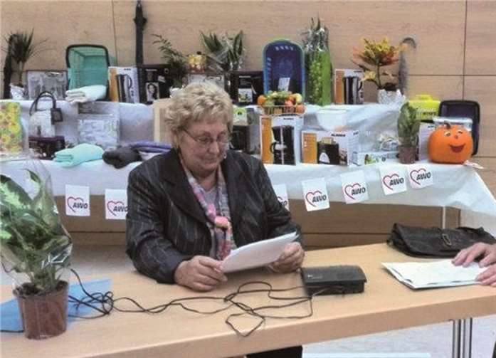 Anneliese und Helga beim Sketch „Das Heiratsinstitut Frühlingsglück“.Privat