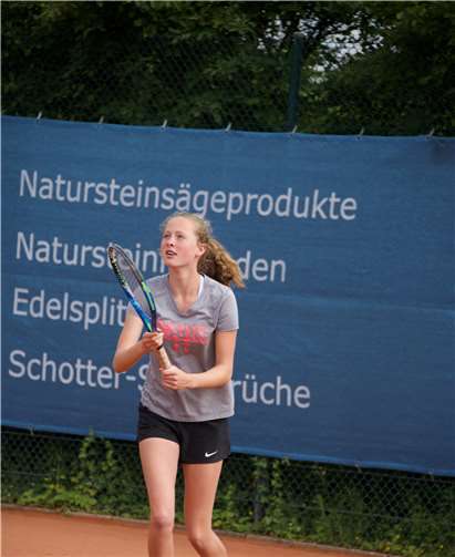 Annika Berrendorf erkämpfte sich nervenstark den Sieg bei den Tennis-Rheinlandmeisterschaften der Jugend in Koblenz.Copyright: HG Hansen