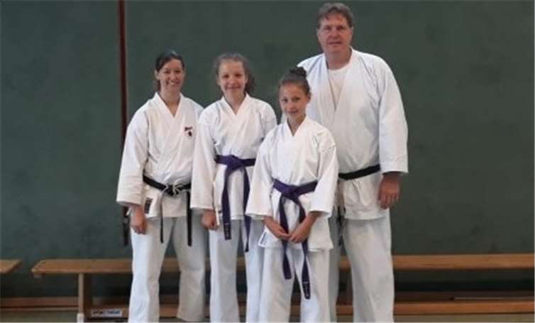 Annika Lapp, Flora Kürsten, Serafina Schneider, Markus Rues (v.l.). Foto: TV Remagen