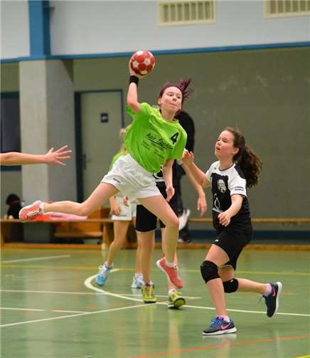 Anouk Braun beim Wurf.  Anke Bous