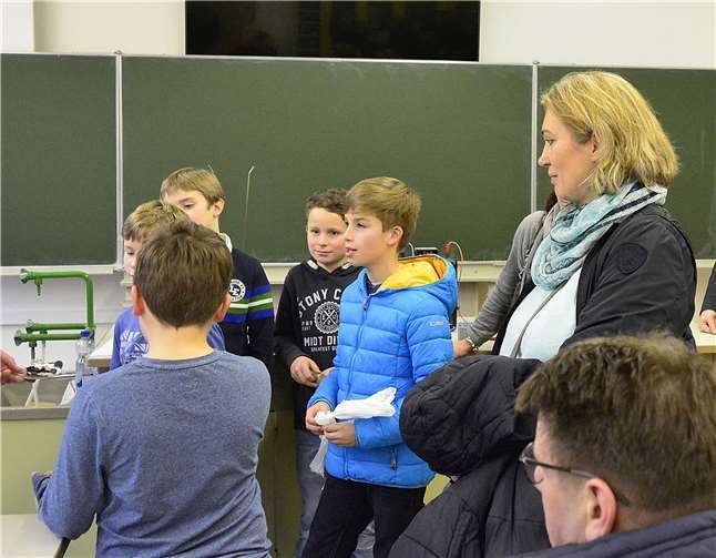 Anschaulich wurde es auch im Physikraum.