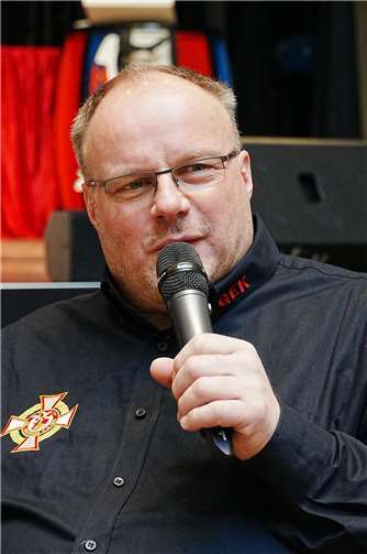 Ansgar Schunkert, Präsident der Großen Engerser Karnevalsgesellschaft, berichtete über eine riesige Welle der Solidarität von Karnevalisten über die Stadtgrenzen hinaus.