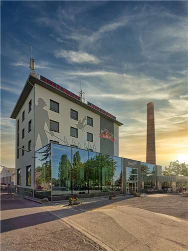 Ansicht des aktuellen Brauerei-Gebäudes in Mendig.  Fotos: Vulkan Brauerei GmbH & Co. KG