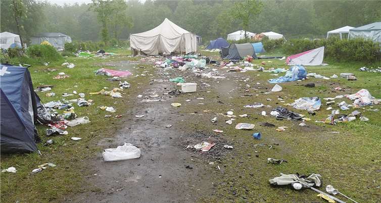 Ansicht vom Parkplatz D3 am Nürburgring nach der Großveranstaltung „Rock am Ring“Winfried Sander
