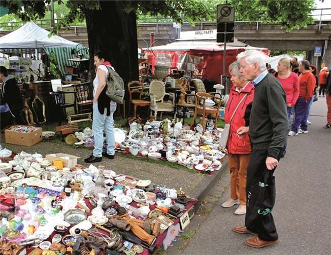 Antiquitäten und Raritäten lockten am Wochenende wieder Schnäppchenjäger nach Linz. DL