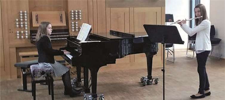 Antje Gerner und Luisa Kolligs überzeugten mit ihren Darbietungen. KMS MYK