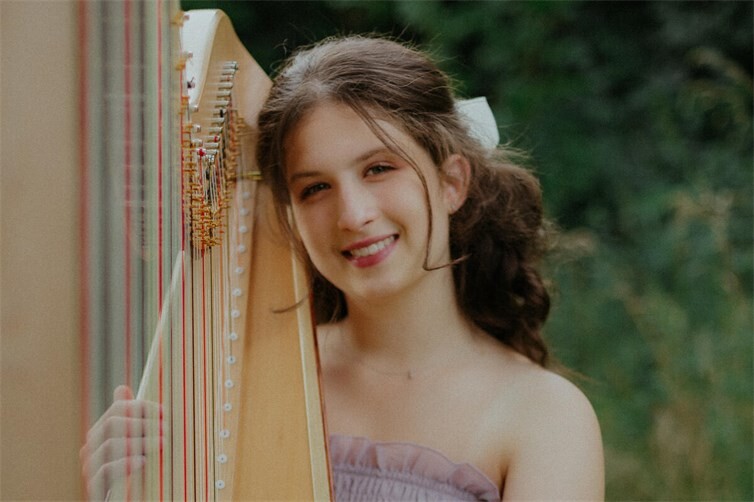 Antonia Josephine Fischer - Harfe