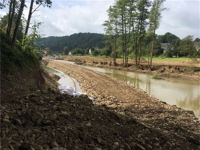 Antweiler an der Ahr am 18. August 21 mit neuem Weg und neuer Wasserleitung. Foto: Claudia Schmitz