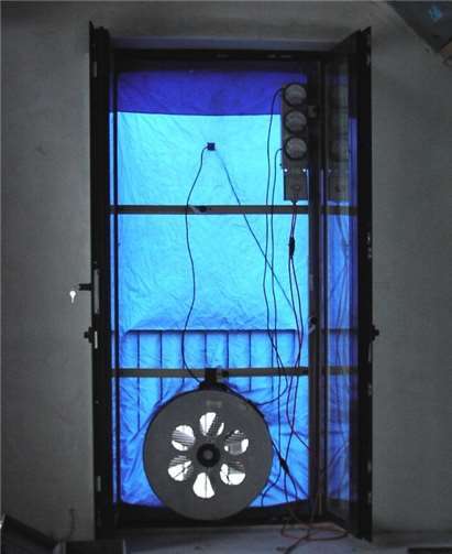 Apparatur zur Luftdichtheitsmessung. VZ RLP