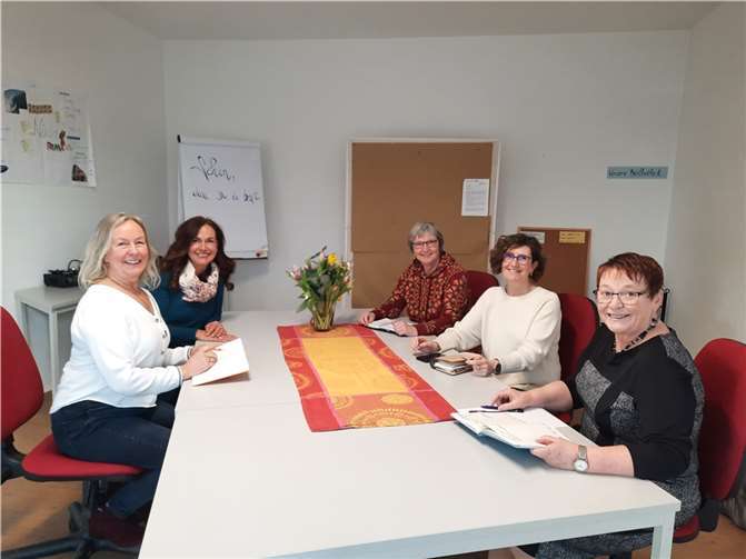 Arbeitskreis Frauen in Aktion verabschiedet Dorothea Samson (rechts): (v.l.) Anke Hollatz, Sylvia Schifano, Beate Ullwer und Barbara Horoba. Foto: Pressestelle der Kreisverwaltung