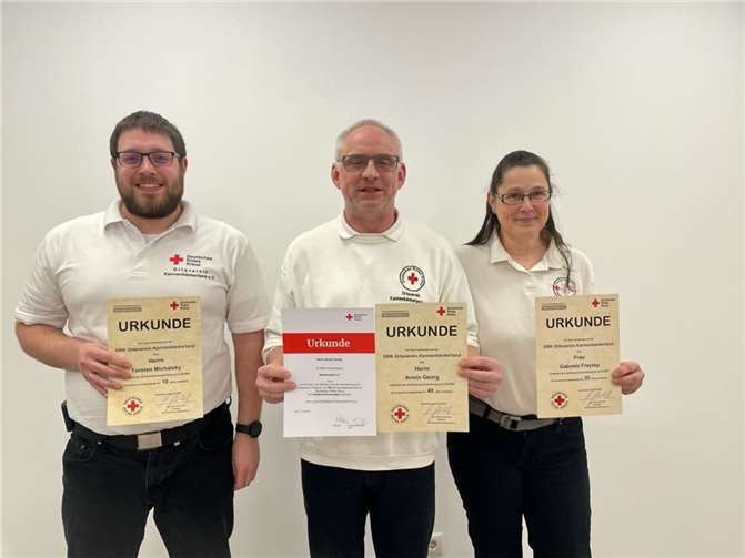 Armin Georg wurde darüber hinaus vom DRK Kreisverband Westerwald e.V. mit der Goldenen Ehrennadel ausgezeichnet. Foto: privat