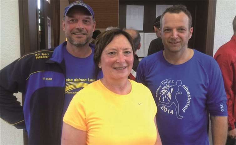 Arnold Hahn, Ralf Bauer und Maritta Hahn vom Lauftreff SV Weitersburgbeim Volkslauf in Alsbach. Privat