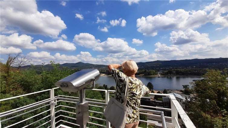 Arp-Museum Rolandseck bietet neben beeindruckenden Kunstwerken auch noch einen tollen Ausblick. Fotos: BürgerStützpunkt+
