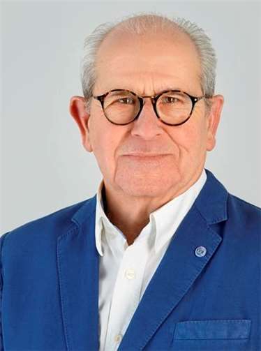 Artur Breiden.