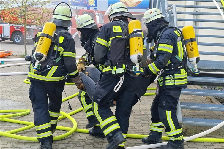 Atemschutzgeräte müssen regelmäßig gewartet werden, damit sie im Einsatz nicht versagen