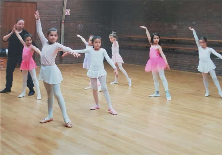 Auch Ballett und Tanz gehört zum Angebot der Abteilung Turnen.