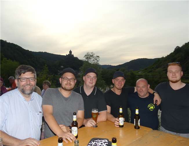 Auch Bürgermeister Wolfgang Lambertz stattete den Floriansjüngern einen Besuch ab.Fotos: TE