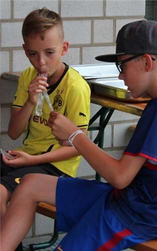 Auch Eis bringt Abkühlung – und frisches Obst ist stets verfügbar.