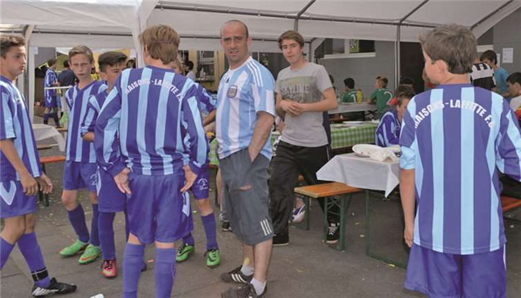 Auch Gäste aus der Partnerstadt Maisons-Laffitte waren mit drei Mannschaften zu Gast beim SV Remagen.