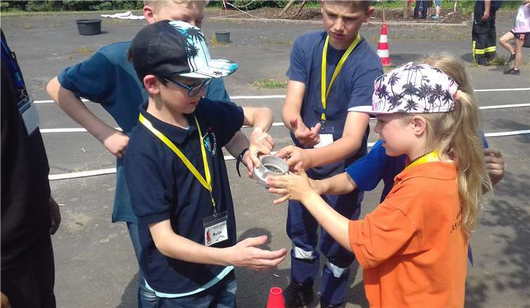 Auch Geschicklichkeit und Geduld waren gefragt. Foto: VG Brohltal