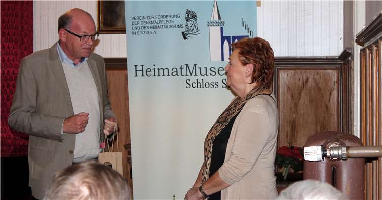 Auch Irmgard Billig freute sich über die Anerkennung seitens des Vorsitzenden Hardy Rehmann.