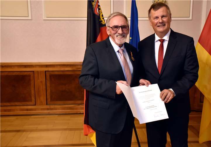 Auch Jürgen de Temple aus Adenau erhielt die Verdienstmedaille des Landes für sein ehrenamtliches Engagement..