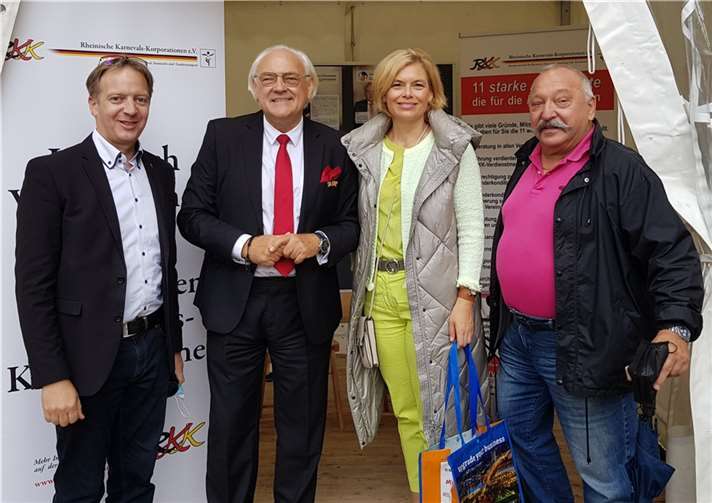 Auch Julia Klöckner, Bundesministerin für Ernährung, Landwirtschaft und Verbraucherschutz, war am RKK-Stand zu Gast.