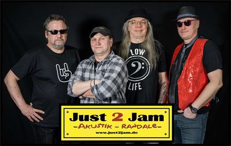 Auch „Just2Jam“ gehören zum Cast.