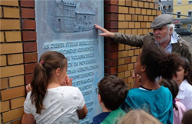 Auch Kinderstadtführungen gehören zum Programm der Tourist-Information.Privat