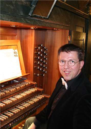 Auch Konzertorganist Johannes von Erdmann