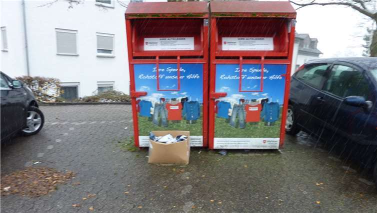 Auch Müllablagerungen im Umfeld der Container sind ärgerlich.