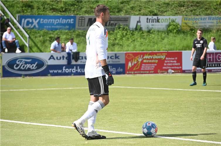 Auch Neuzugang Florian Birnstock hatte sich den Auftritt beim FSV Trier-Tarforst sicher anders vorgestellt.