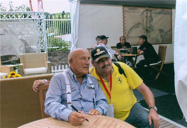 Auch Rennsportlegende Stirling Moss plauderte gerne mit Sigi. Archiv Freisberg