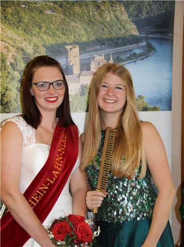 Auch Rhein-Lahn-Nixe Maren I und Loreley Tasmin waren mit dabei.