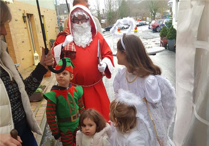 Auch St. Nikolaus ließ beim Brausezauber 2019 nicht lange auf sich warten. Er hatte lediglich Knecht Ruprecht vergessen.